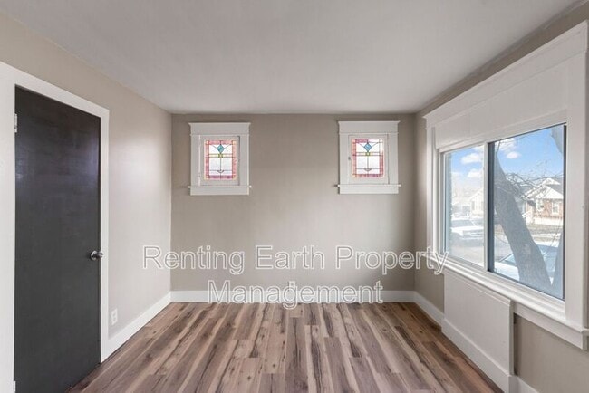 Building Photo - 8212 Toddy Ave