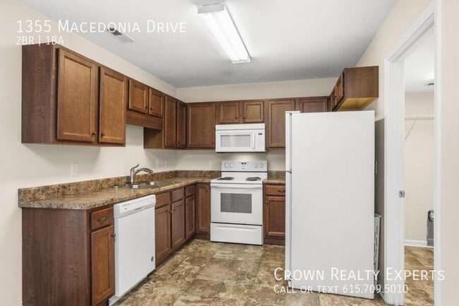 Building Photo - 1355 Macedonia Dr