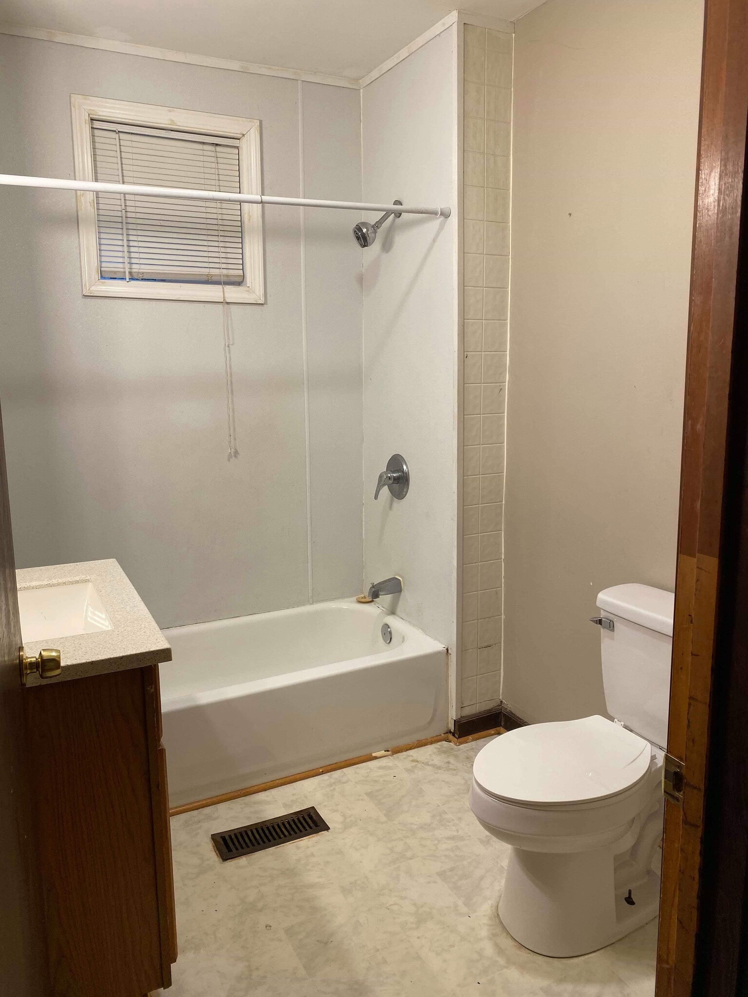 Building Photo - 141 3rd St