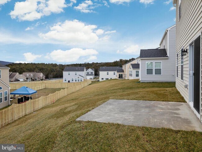 Building Photo - 29 Signal Knob Cottage Dr