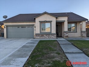 Building Photo - 4 BEDROOM 2 BATH HOUSE IN SOUTHWEST CUL-DE-SAC