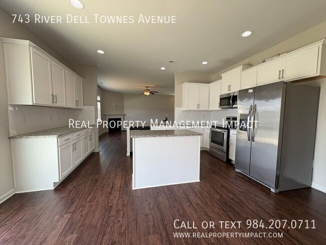 Building Photo - 743 River Dell Townes Ave.