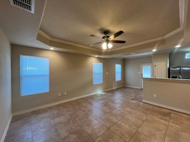 Building Photo - 6418 Luglio Ln