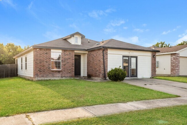 Building Photo - 3003 John Porter Dr