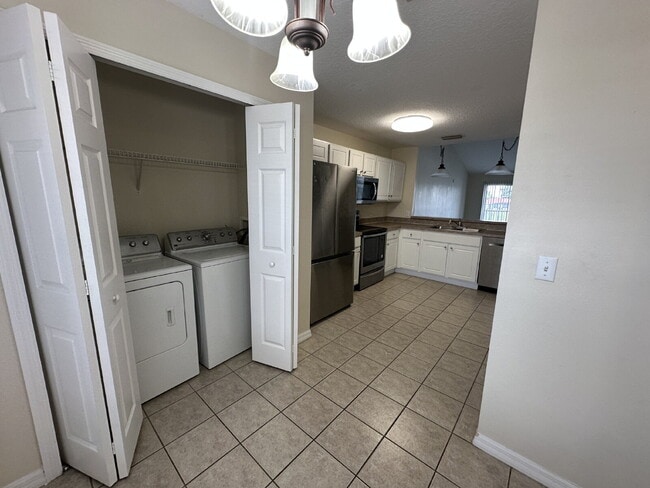 Primary Photo - "Charming 2-Bed, 2-Bath Retreat with 1212 ...