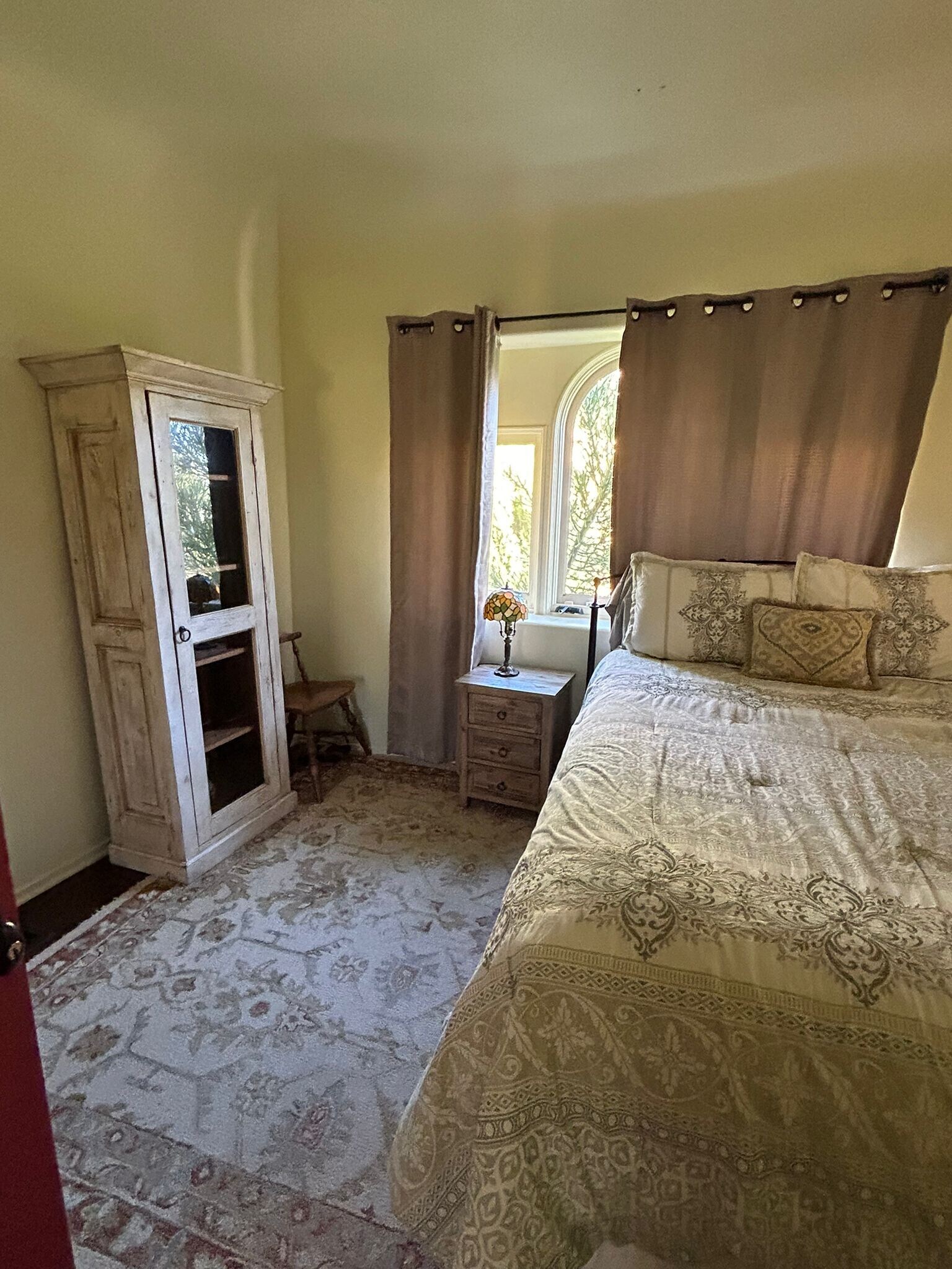 Building Photo - 212 3rd Ave