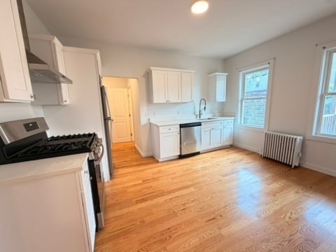 Building Photo - 74 Mora St