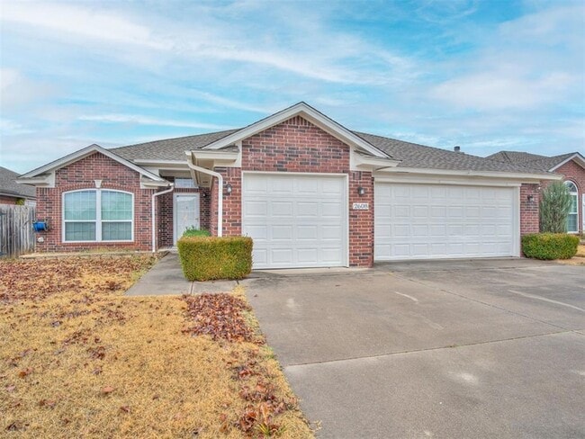 Building Photo - 2608 Southern Hills Dr