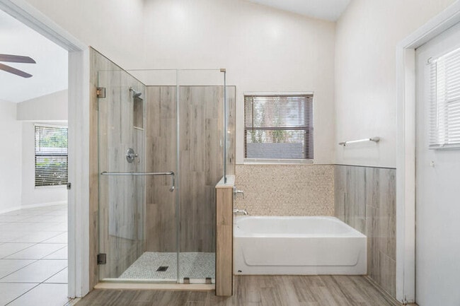 Building Photo - 13485 Orchid Ct