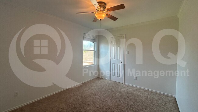 Building Photo - 905 Cedar Creek Dr