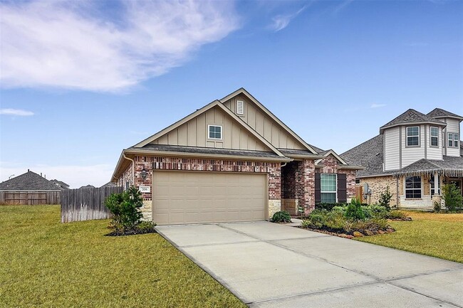 Building Photo - 206 Brazos Dr