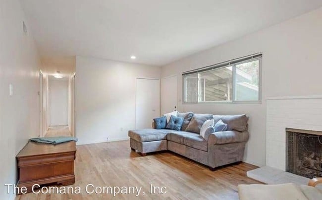 Building Photo - 5836 Baja Dr