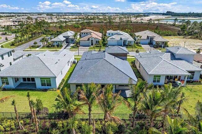 Building Photo - 13613 Le Christine Dr