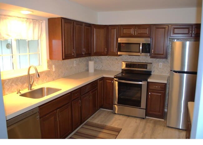 Building Photo - 30831 Hunters Dr