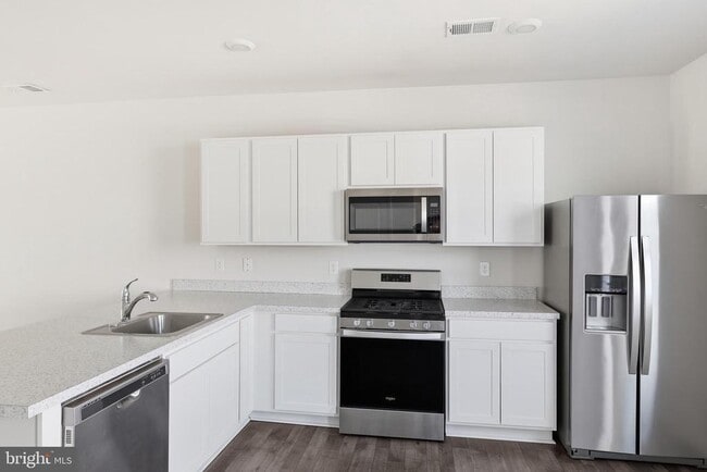 Building Photo - 521 Ridgely Blvd
