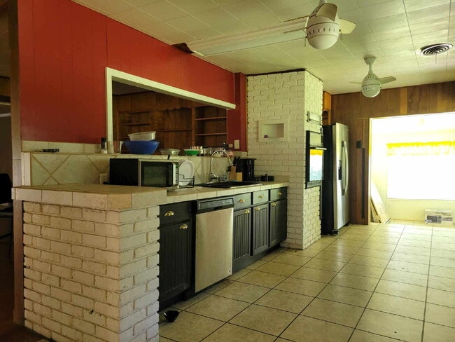 Building Photo - Need a mother-in-law suite or a kid cave?