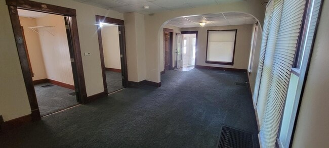 Building Photo - 218 E National St