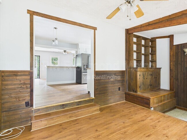 Building Photo - 11220 Sunfield Dr