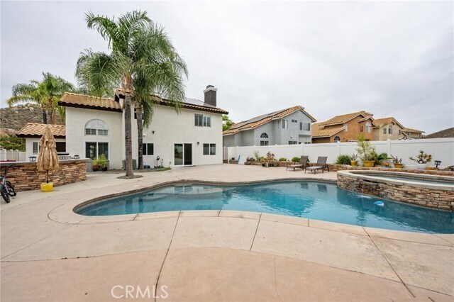 Building Photo - 2982 La Vista Ave