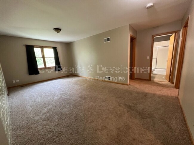 Building Photo - 2805 Breckenridge Cir