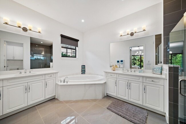 Building Photo - 2938 Gin Berry Way