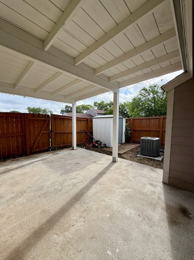 Building Photo - 9140 Timber Path