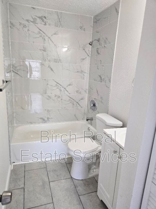 Building Photo - 5346 Cotee River Dr