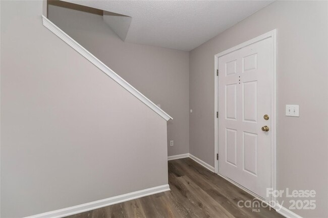Building Photo - 109 Pleasant Grove Ln