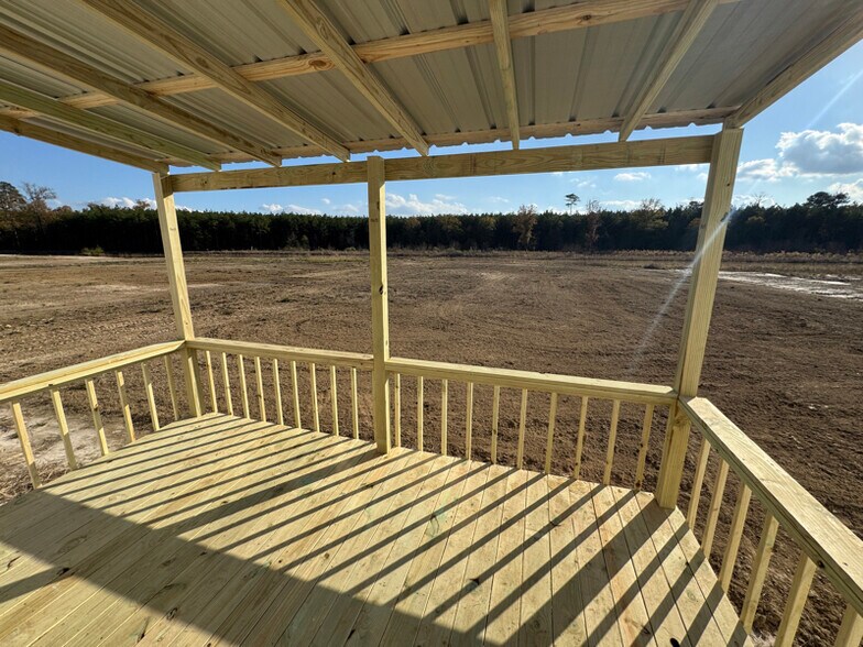 Building Photo - 350 Patriot Ln