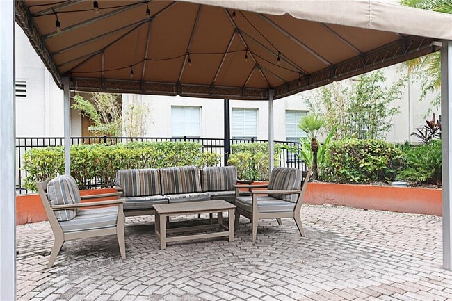 Building Photo - 501 S Moody Ave