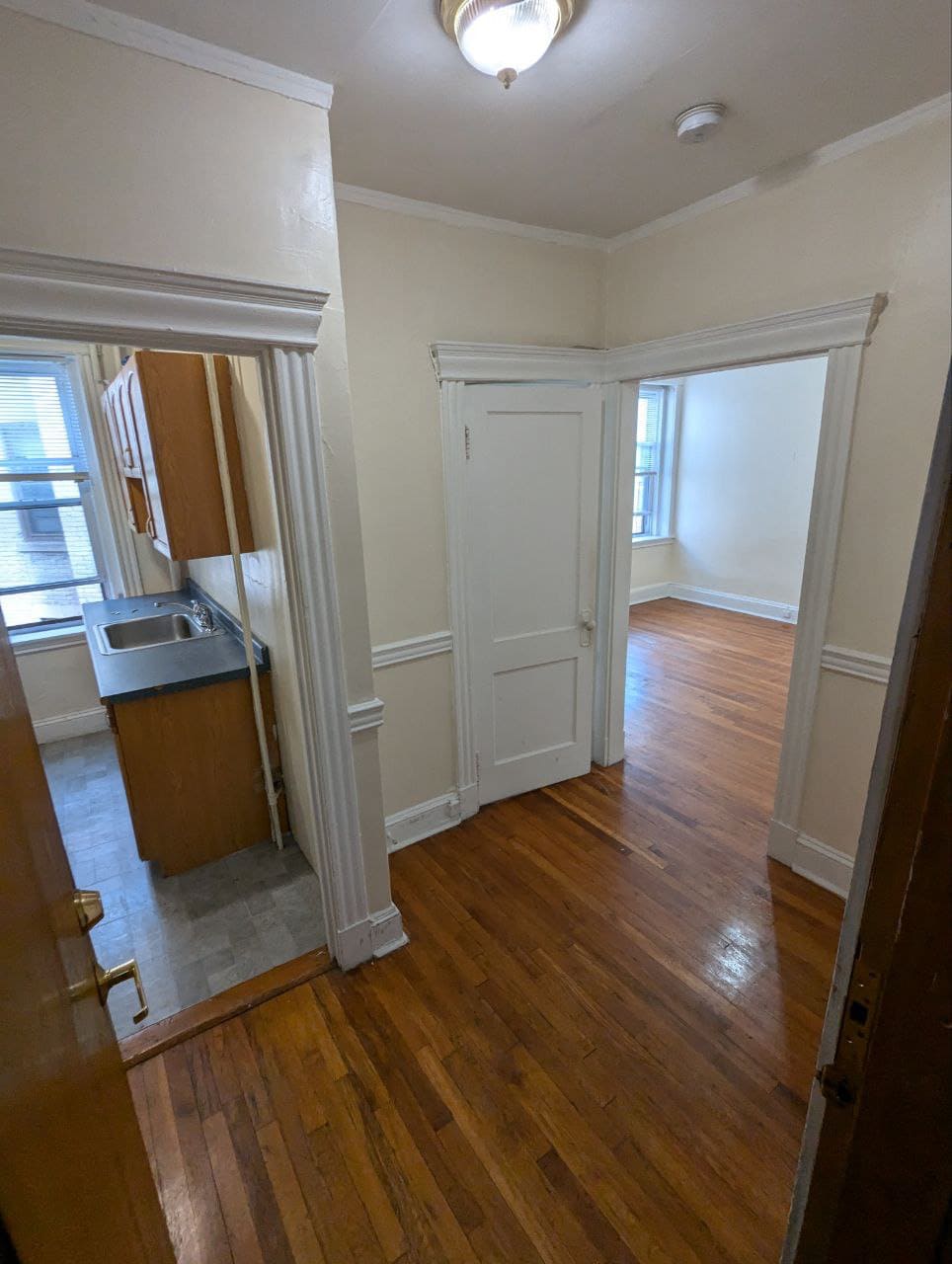 Building Photo - 360 Riverway