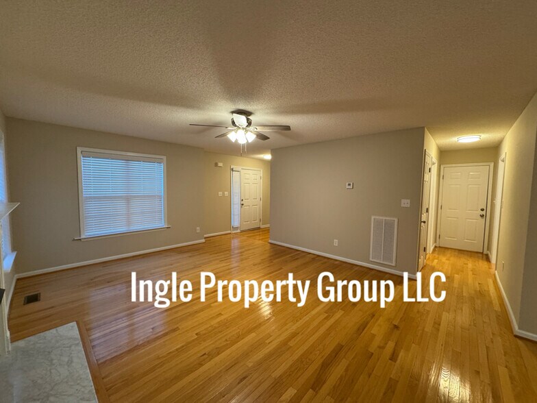 Building Photo - 18 Shapiro Ct