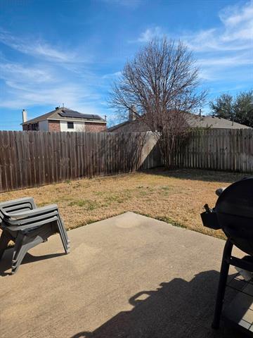 Building Photo - 213 Independence Tr