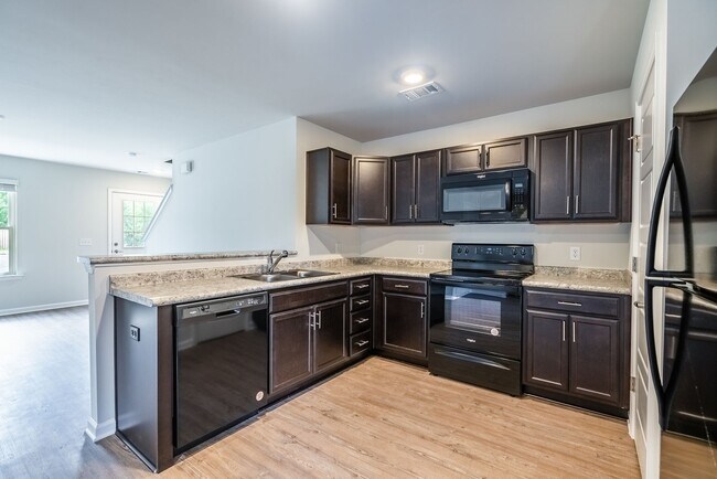 Building Photo - Oglethorpe Landing