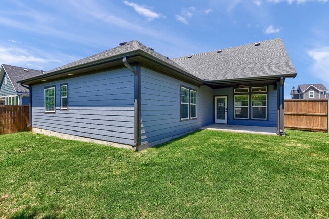 Building Photo - 412 Carneros Dr