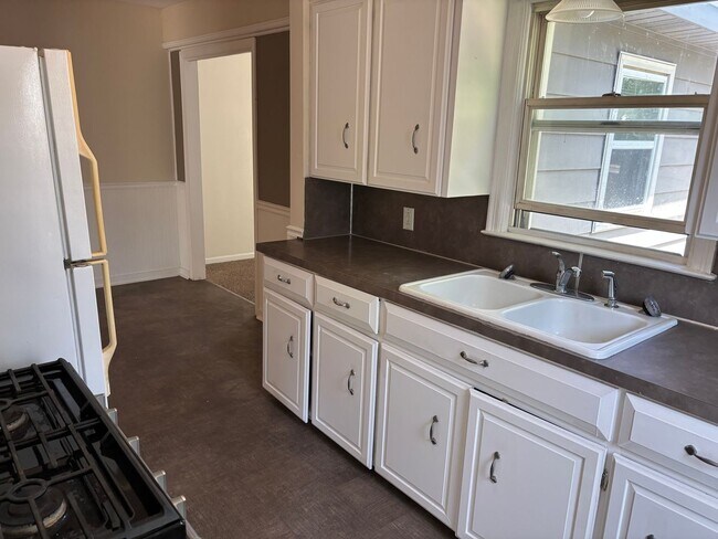 Building Photo - 3 bed/2 bath single family in Fulton Heights available!!