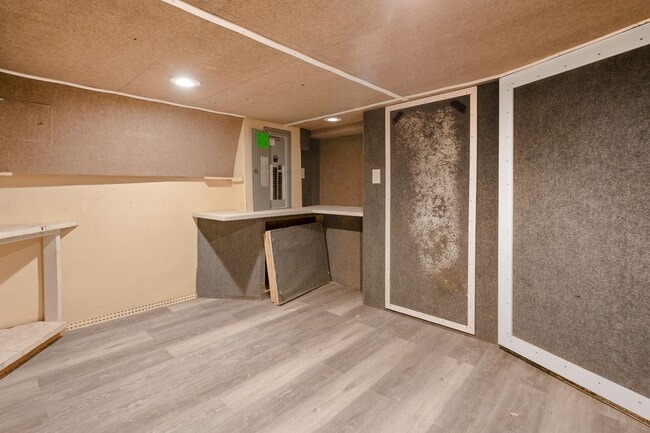 Building Photo - Spacious 2BR/2.5BA Townhome with Finished Basement & Extra Storage