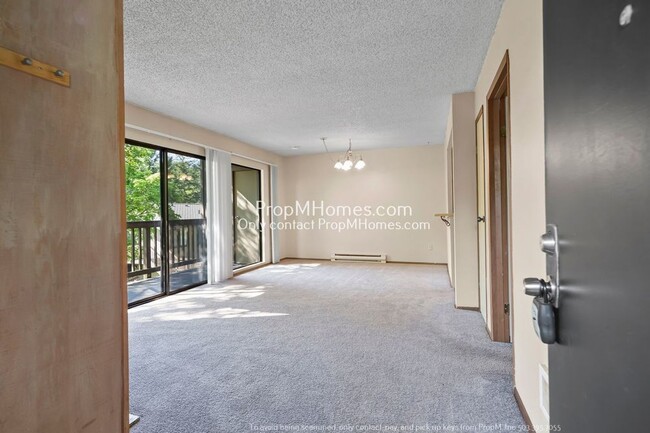 Building Photo - Chic One Bedroom Sylvan Heights Condo - A ...