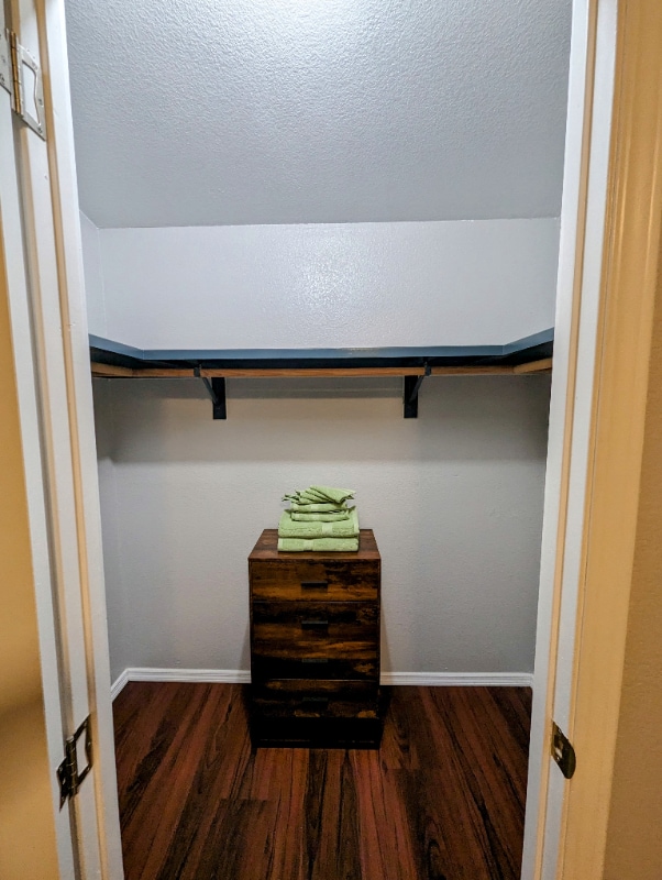 Building Photo - 120 E Camille Dr