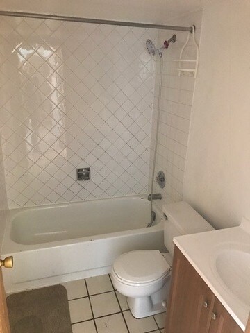 Building Photo - 4150 Williamsburg Ct