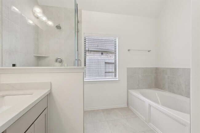 Building Photo - 4610 Cedar Butte Ln
