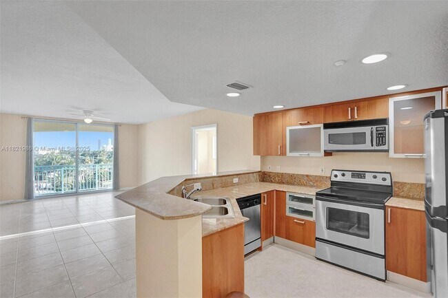 Primary Photo - 201 Golden Isles Dr