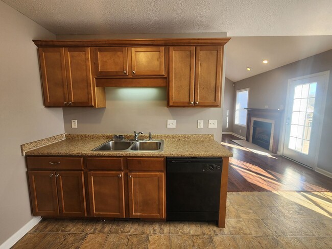 Building Photo - $250 OFF Move In Special! - 3 Bedroom 2.5 Bath + Bonus Room