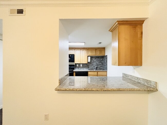 Building Photo - 5700 S 900 E