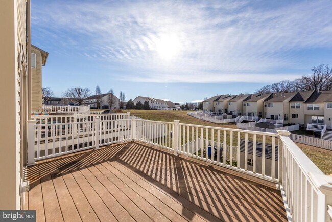 Building Photo - 580 Callander Way