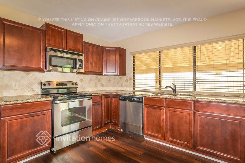 Building Photo - 3827 Cypressdale Dr