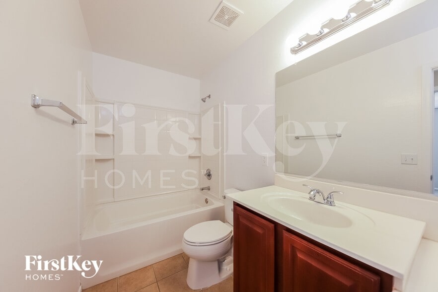 Building Photo - 25847 N 163rd Dr