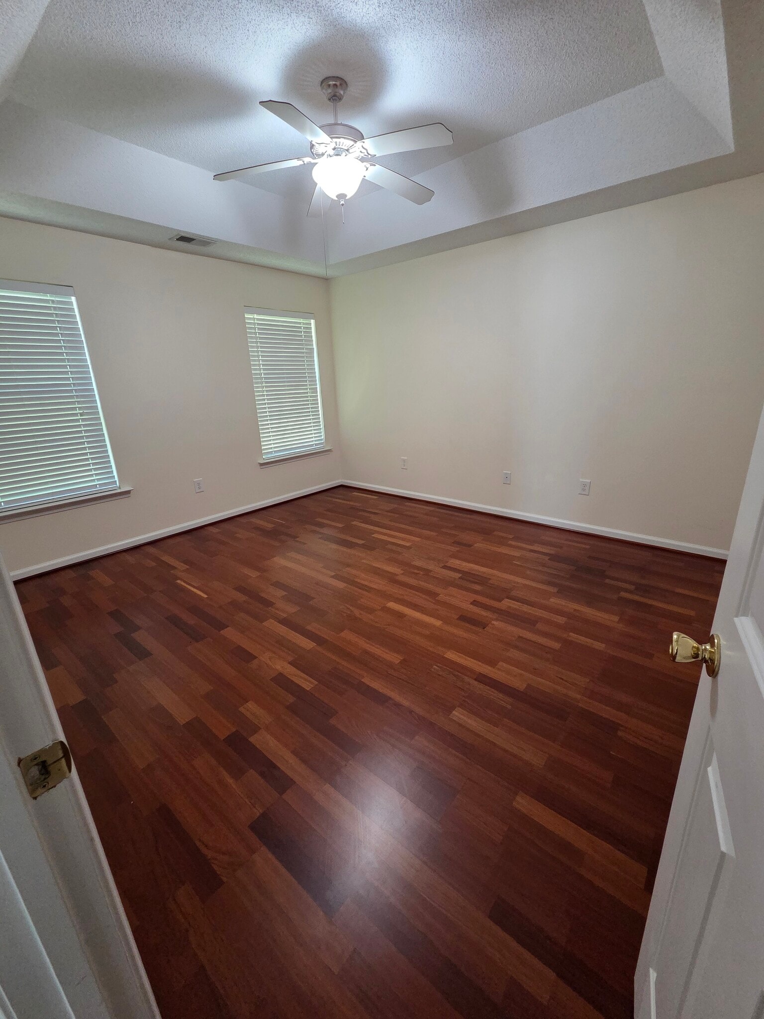Building Photo - 593 Calypso Dr