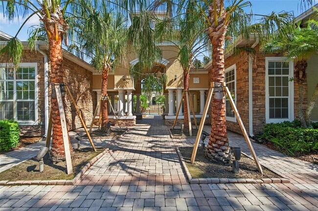 Building Photo - 9916 Courtney Palms Blvd