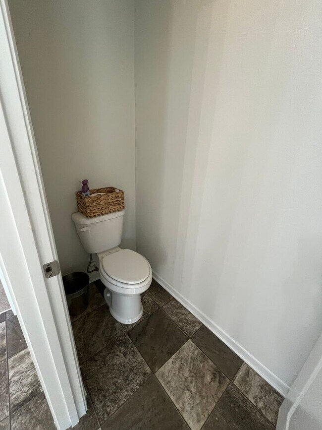 Building Photo - 751 Stradleigh Ct